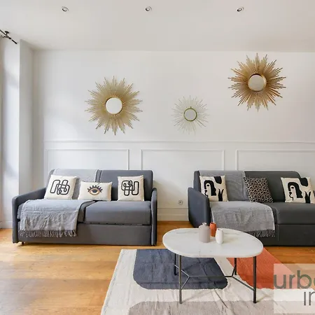 Urbanflat 34 - Beautiful 3 Bedrooms Louvre Apartment *