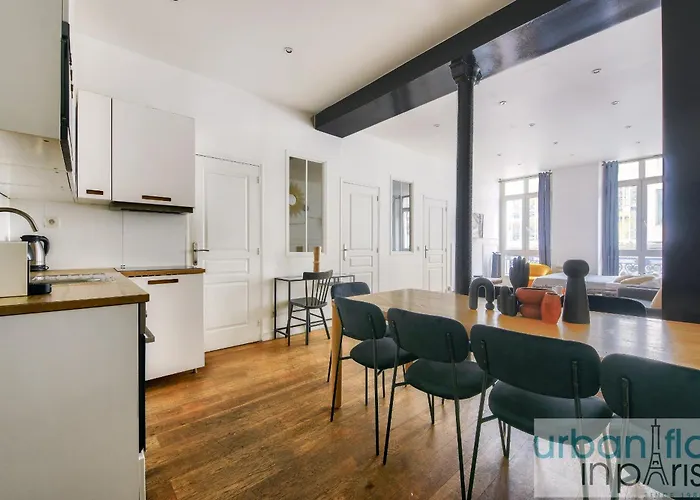 Urbanflat 34 - Beautiful 3 Bedrooms Louvre Apartment Paris